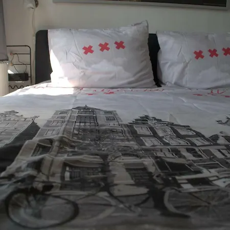 Amsterdam Old Holland Bed & Breakfast