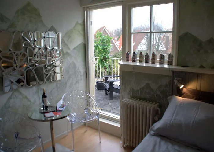 Amsterdam Old Holland Bed & Breakfast